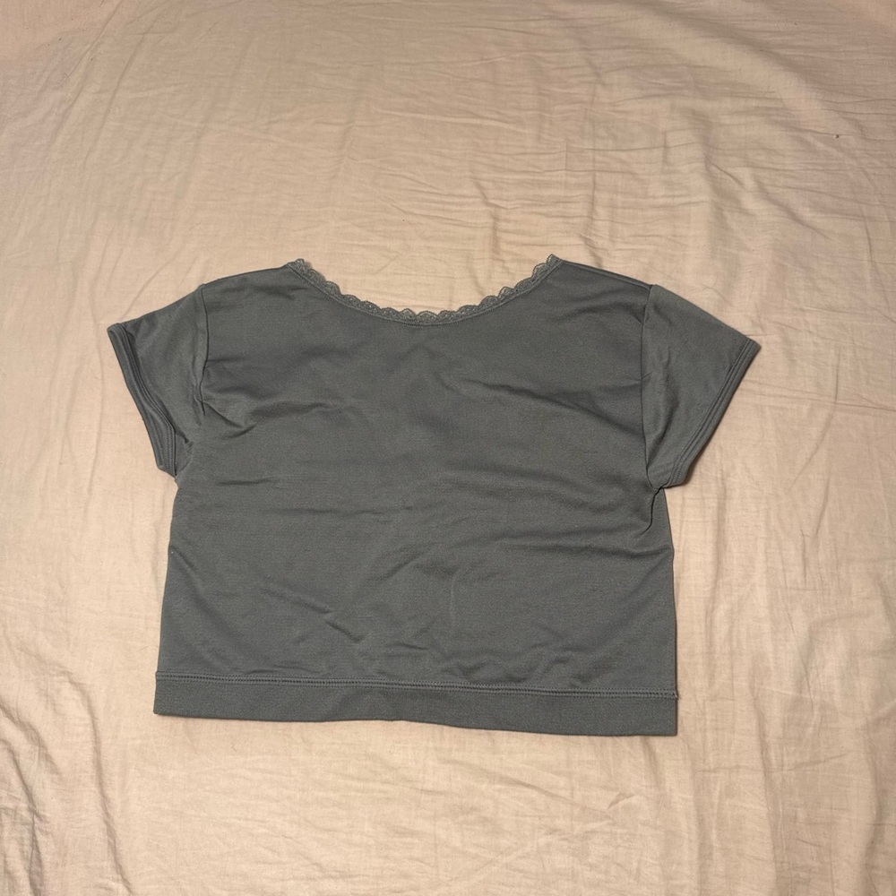 Women's Gray Short Sleeve Top